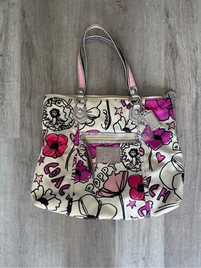 Vintage Coach Poppy Bag Graffiti Design